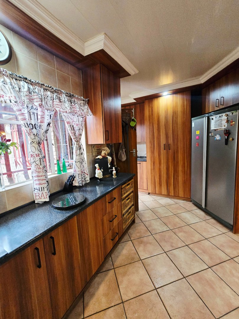 3 Bedroom Property for Sale in Flimieda North West